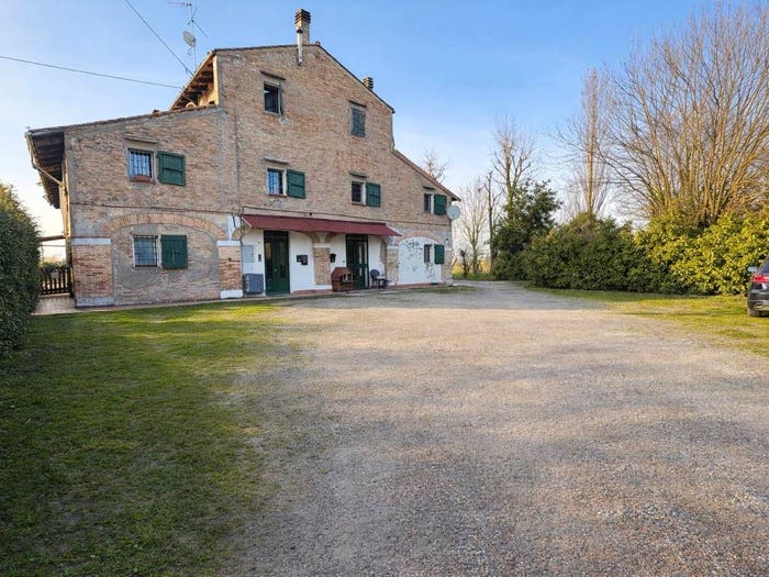 Casa con 5 locali in vendita in Via Battafuga, Budrio