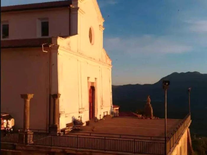 Casa con 6 locali in vendita in Via Vittorio Emanuele III, Aquara