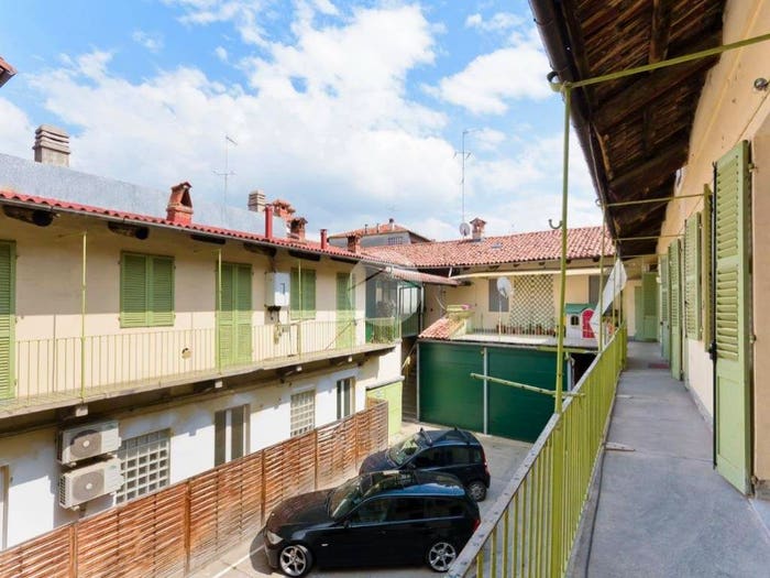 Appartamento trilocale in vendita in Via Pollenzo, Centro, Bra