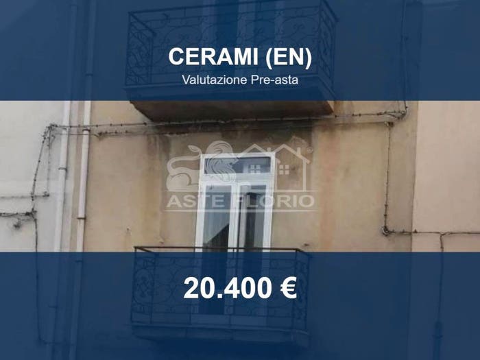 Casa con 6 locali in vendita in Via Acquanuova, Cerami