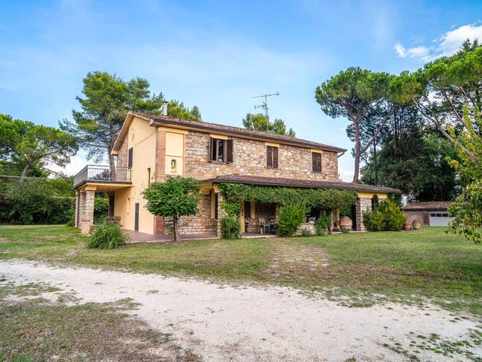 Casa con 6 locali in vendita in Piazzale Europa, Centro, Marsciano