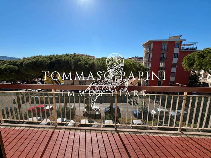 Appartamento trilocale in affitto in Viale Giovanni Verga, Coverciano, Firenze