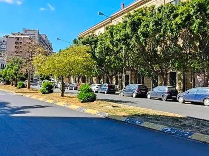 Appartamento con 6 locali in vendita in Piazza Leoni, Fiera, Palermo
