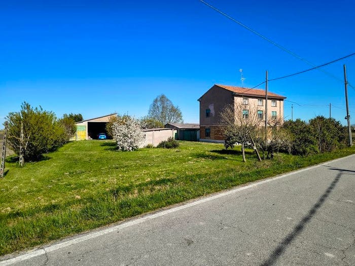Casa con 6 locali in vendita in Via del Lavoro, Voghiera