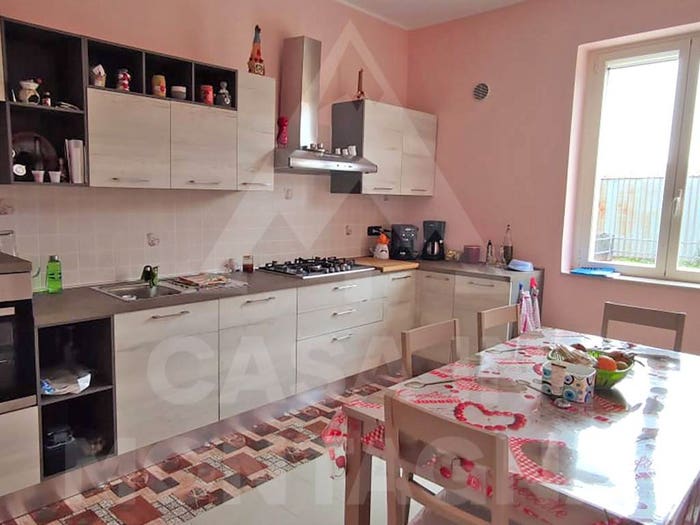 Casa con 5 locali in vendita in Strada Statale Basentana, Ferrandina