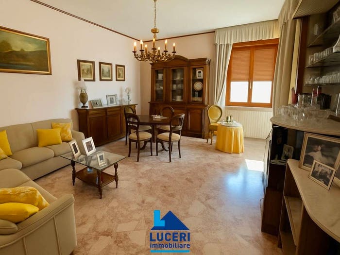 Appartamento con 5 locali in vendita in Via Torino, Via Lecce Ospedale, Gallipoli