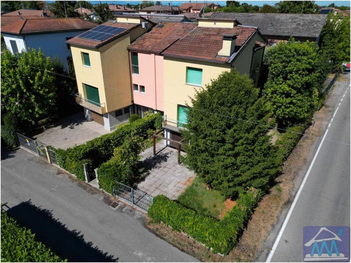Casa con 6 locali in vendita in Via Arduino della Palude, Centro, Fabbrico