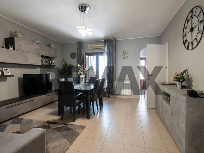Appartamento bilocale in vendita in Via Madonna Della Stella, Centro, Caltagirone