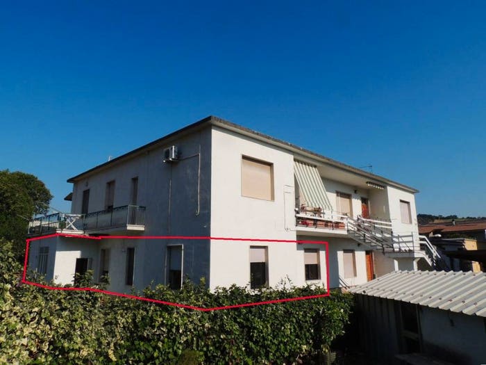 Appartamento con 5 locali in vendita in Corso Maggio, Centro, Scafa