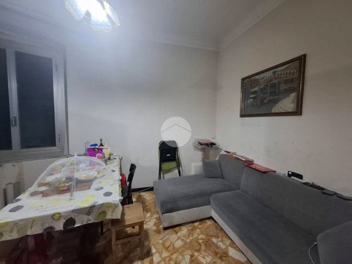 Appartamento con 5 locali in vendita in Piazza Errico Petrella, Rivarolo, Genova