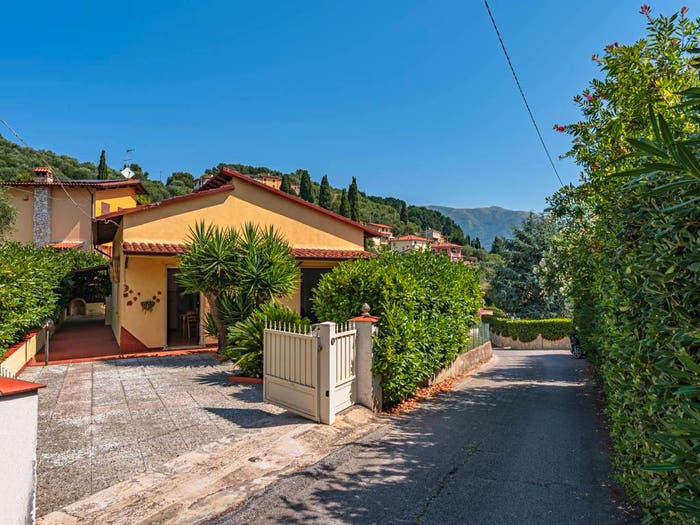 Casa con 6 locali in vendita in Via della Colombaia, Bargecchia Corsanico, Massarosa
