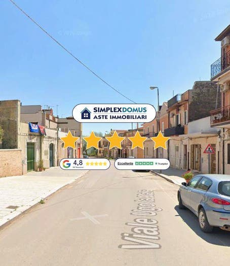 Appartamento con 6 locali in vendita in viale Ugo La Malfa, Torremaggiore