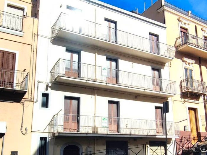 Casa con 6 locali in vendita in Via Giuseppe Garibaldi, Troina