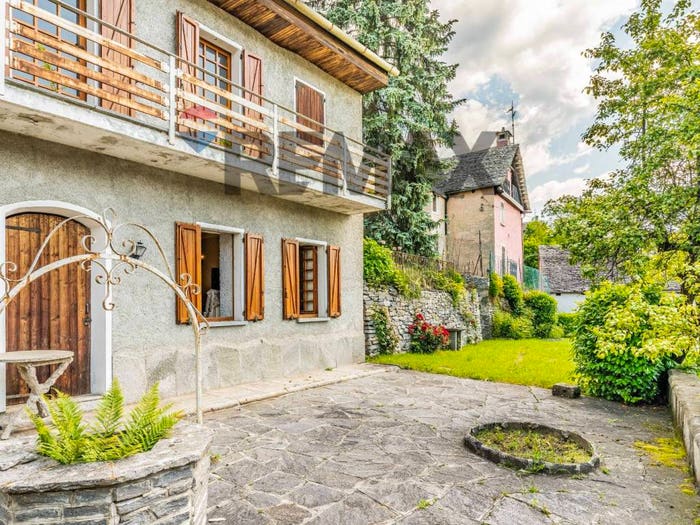Casa con 6 locali in vendita in VIA ALLA SELVA, Toceno
