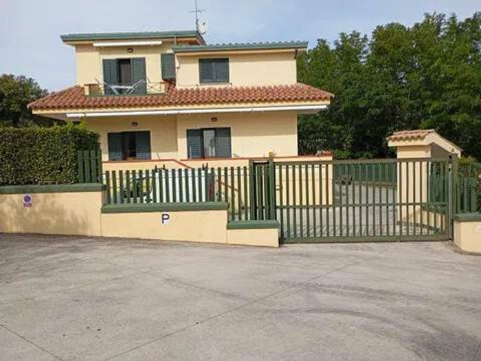 Casa con 6 locali in vendita in Via Ferdinando Rossi No Number, Casertavecchia Casola, Caserta