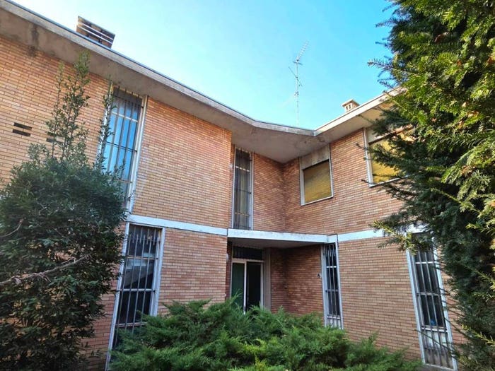 Casa con 6 locali in vendita in Via Luigi Gonzaga, Centro, Guastalla