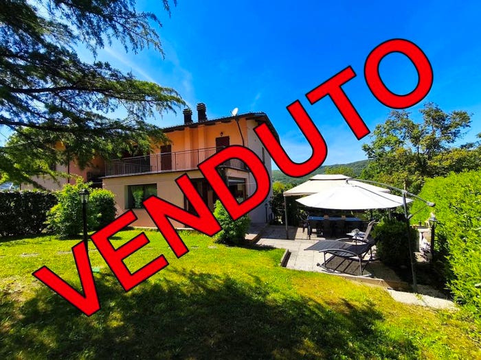 Appartamento con 5 locali in vendita in Via Cappellaia, Fanano