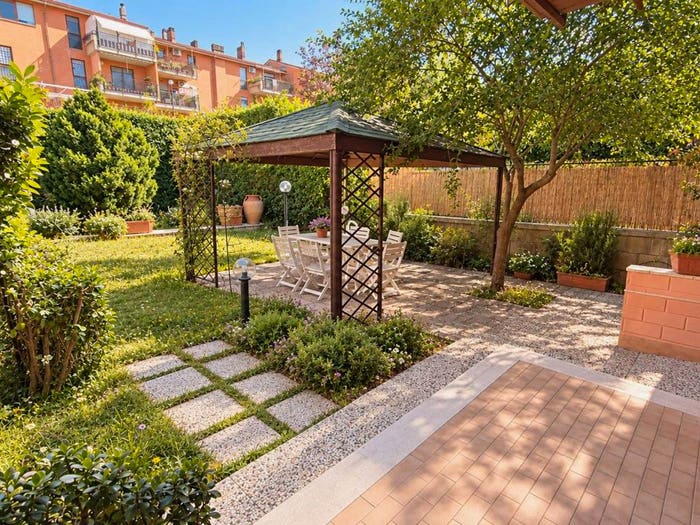 Appartamento con 5 locali in vendita in Via Carlo Alberto Dalla Chiesa, Monticello, Trevignano Romano