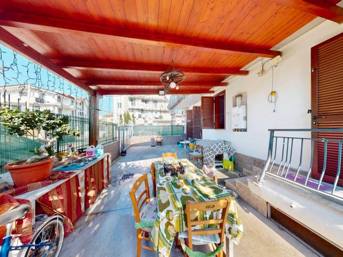 Appartamento quadrilocale in vendita in Via Roma, Mariglianella