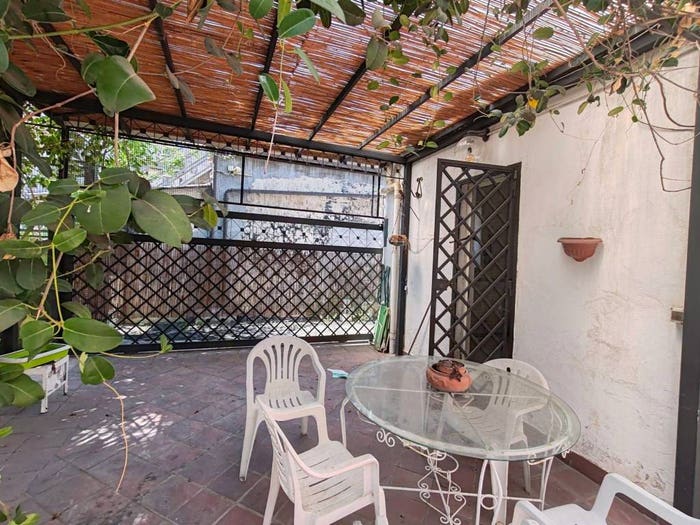 Casa trilocale in vendita in Via Re Martino, Rotolo, Catania
