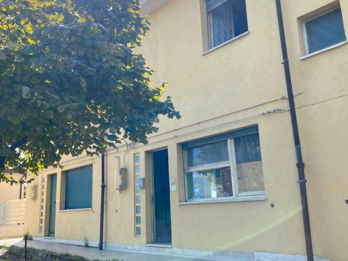 Appartamento quadrilocale in vendita in Via Sant'Angelo, Castelvetere sul Calore