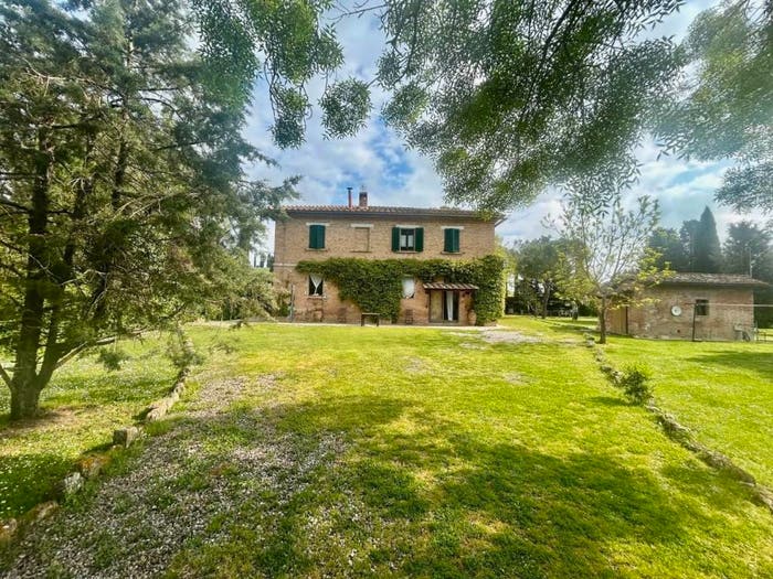 Casa con 6 locali in vendita in Str di Leonina, Asciano