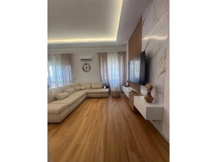 Appartamento trilocale in vendita in Via Camillo Benso di Cavour, Centro, Nettuno