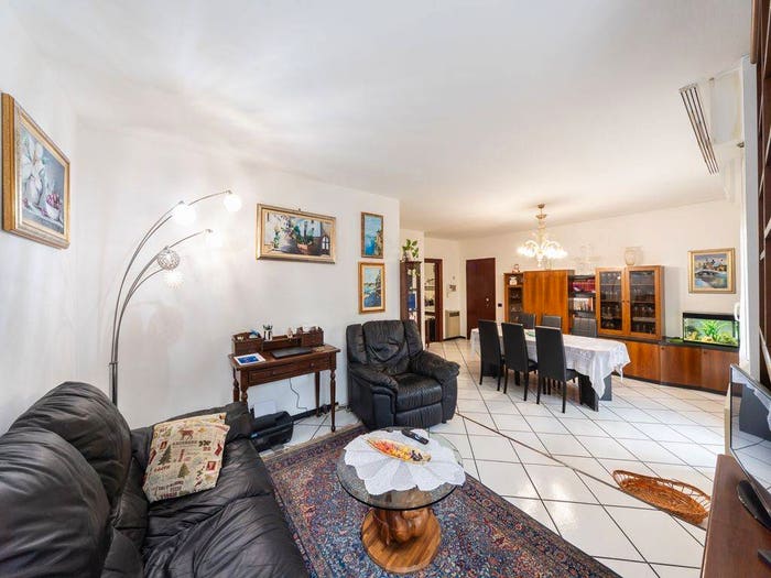Appartamento quadrilocale in vendita in Via Giuseppe Cesare Abba, Centro, Muggiò