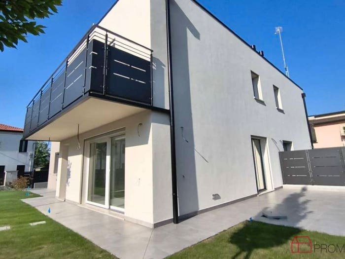 Casa con 6 locali in vendita in Camin, Padova