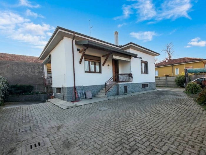 Casa trilocale in vendita in Via Toscana, San Bernardino, Legnano