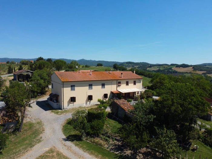 Casa con 6 locali in vendita in Strada Senza Nome, Montecatini Val di Cecina