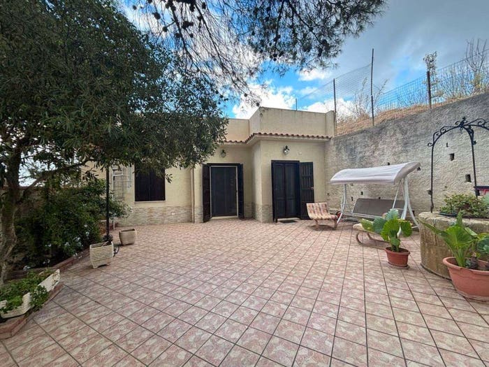 Casa quadrilocale in vendita in Partanna