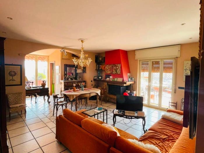 Casa quadrilocale in vendita in Via Napoli, Arzano