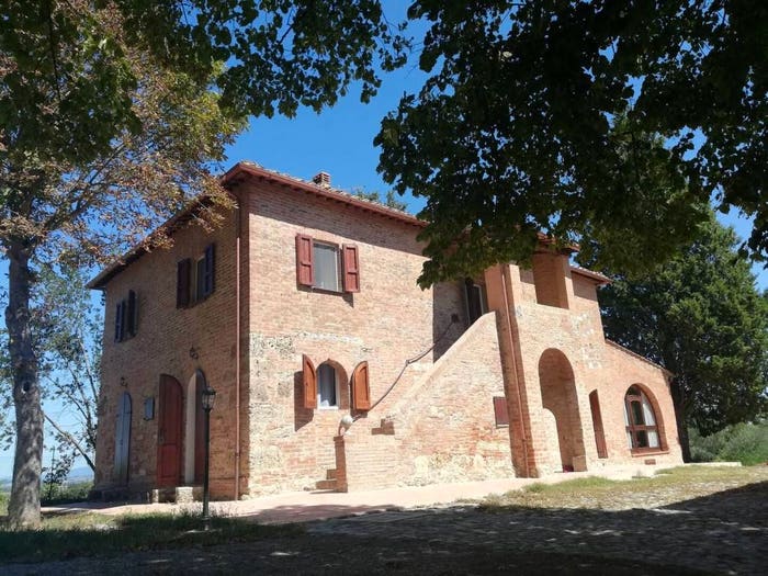 Casa con 6 locali in vendita in Località Podere Sant'Anna, Chiusi