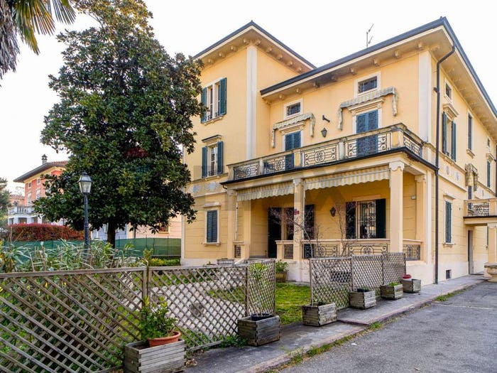 Appartamento con 6 locali in vendita in spezia, Centro, Collecchio