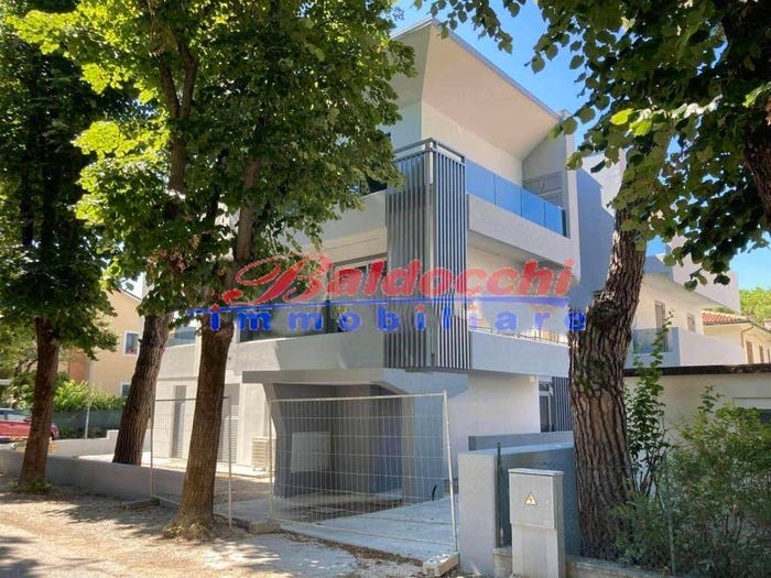 Appartamento quadrilocale in vendita in Passeggi Don Gentili, Fano