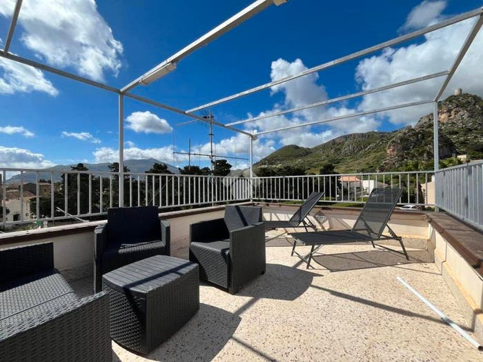 Casa quadrilocale in vendita in Via Finanziere Vincenzo Mazzarella, Castellammare del Golfo