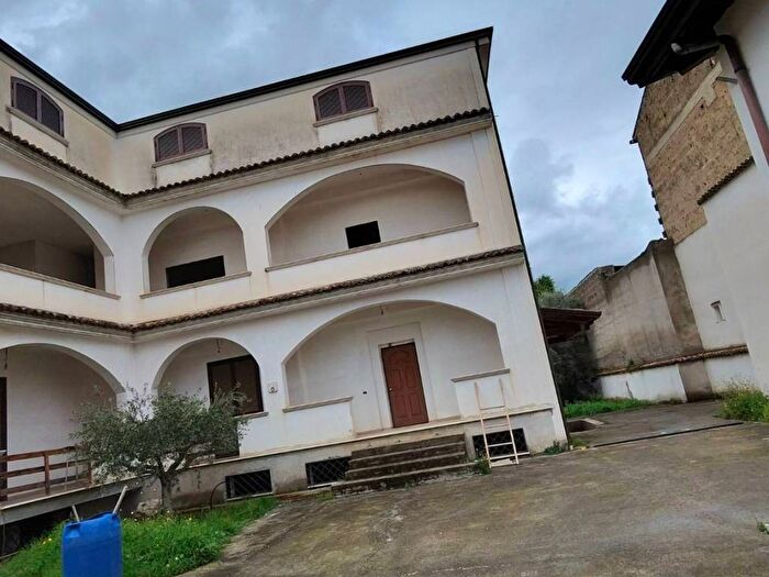 Casa con 6 locali in vendita in Via Vittorio Emanuele, Centro, Macerata Campania