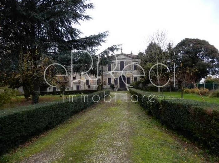 Casa con 6 locali in vendita in Centro, Ponso