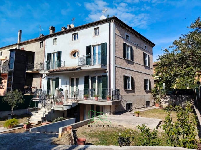 Casa con 6 locali in vendita in VIA PALAZZI, Passeggi Don Gentili, Fano
