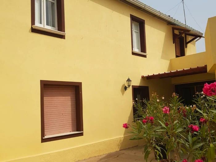 Casa con 6 locali in vendita in Via Oristano, Samassi
