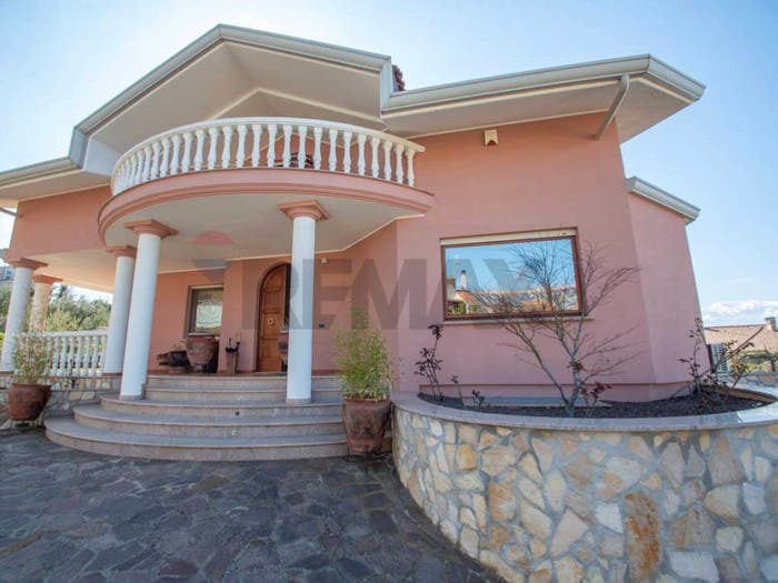 Casa con 6 locali in vendita in VIA CONCEZIONE, Centro, Castel Frentano