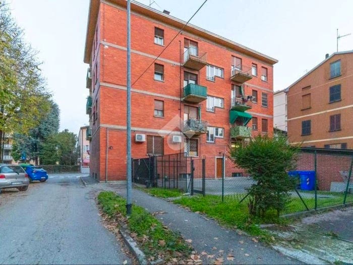 Appartamento trilocale in vendita in Via Alberto Puzzarini, San Leonardo, Parma