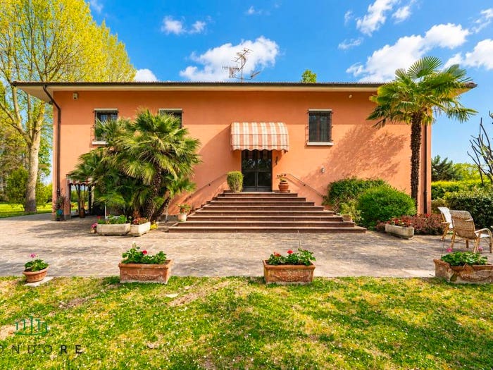 Casa con 5 locali in vendita in via Marano, Castenaso
