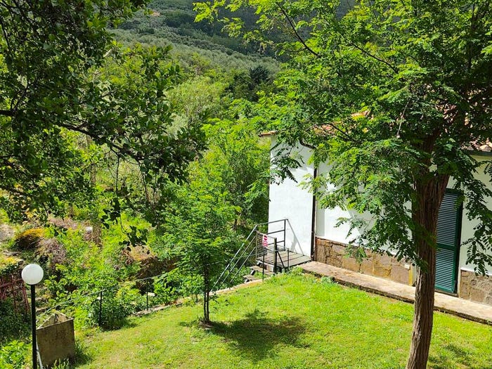 Casa quadrilocale in vendita in Via della Certosa, Centro, Calci