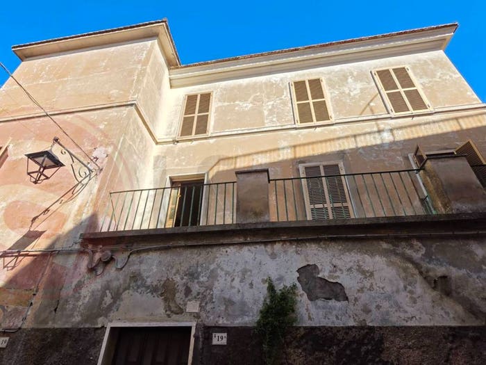 Casa con 6 locali in vendita in Via Pagani, Centro, Priverno