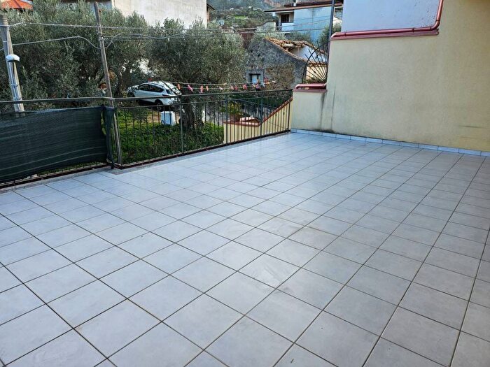 Appartamento bilocale in vendita in Contrada Torrecandele, Centro, Sant'Agata di Militello