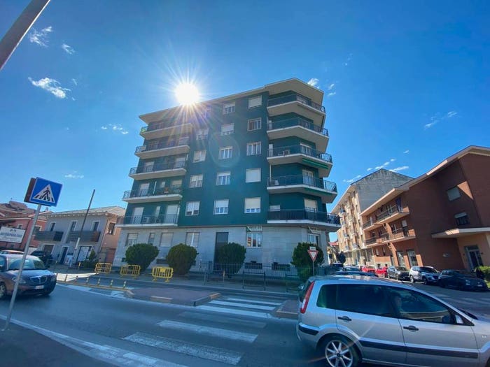 Appartamento trilocale in vendita in Via San Francesco di Sales, Centro, Carmagnola