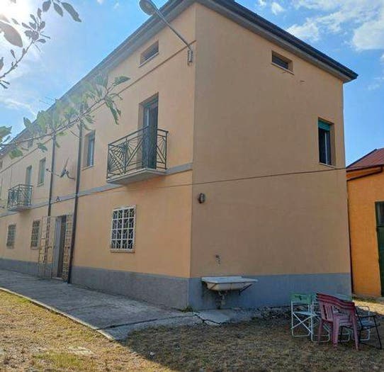 Casa trilocale in vendita in Cese, Casalanguida