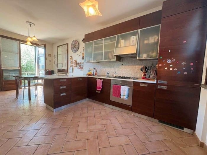 Casa con 6 locali in vendita in Via Giacomo Leopardi, Centro, Collesalvetti